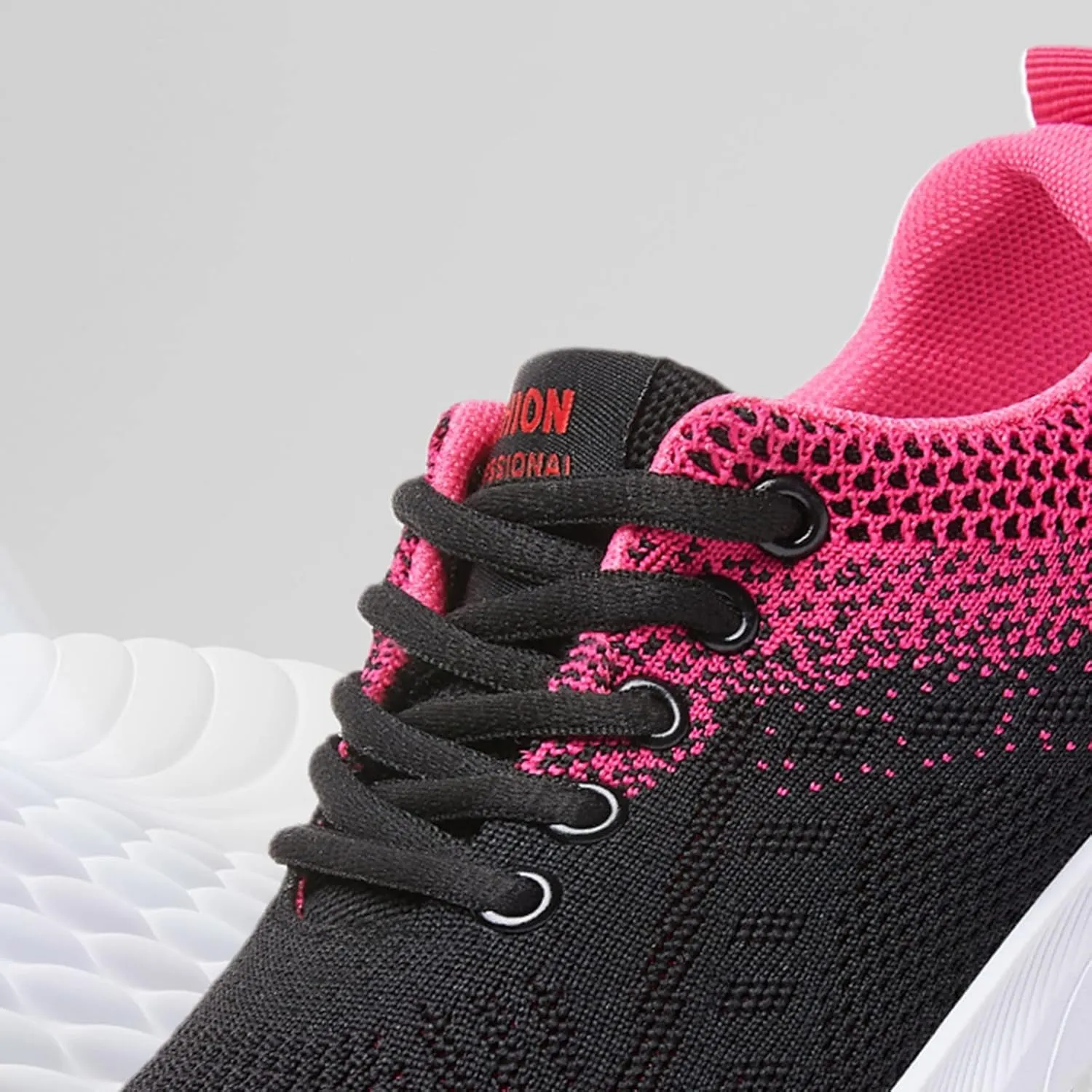 Walking Shoes Women Slip On Walking Shoes Non Slip Running Shoes Breathable Workout Shoes Lightweight Gym Sneakers